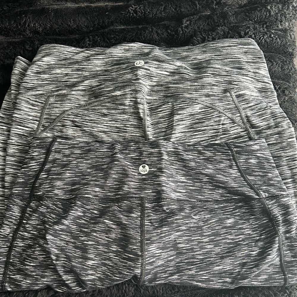 Bundle- Workout leggings capris - Picture 2 of 4
